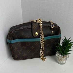 Louis Vuitton Monogram Clutch turned into Crossbody 
Date code TH8806